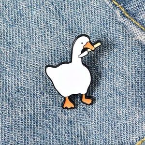 New Cute Creative Metal Duck Pin Goose brooch